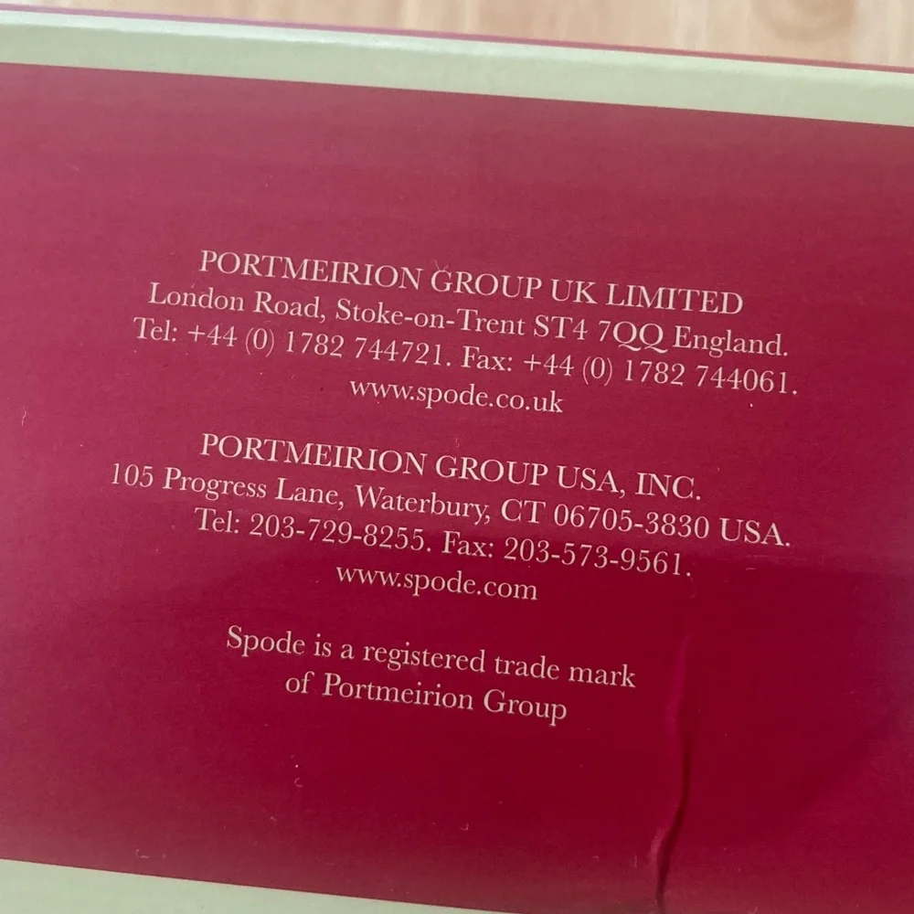 Spode Christmas Tree Tea Set Ornaments - Festive Green and White - Picture 5 of 6